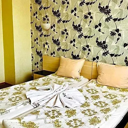 Eos Hotell 2*
